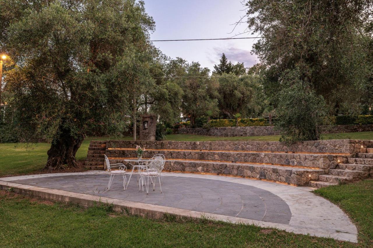 Triklino Estate Villa Áfra Kültér fotó